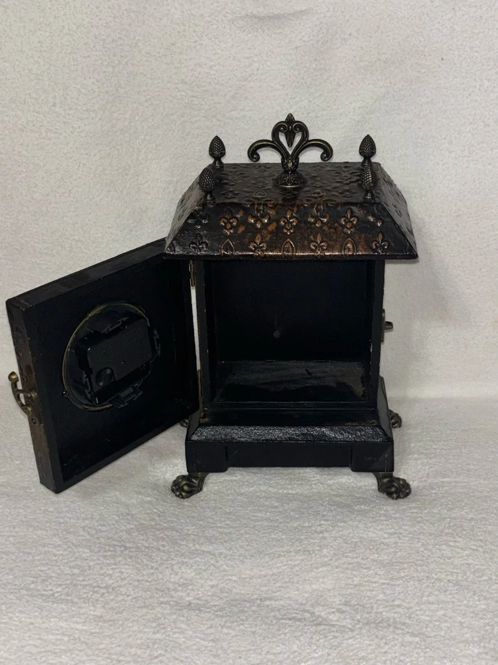 Vintage-Style Black and Bronze Fleur-de-Lis Mantel Clock